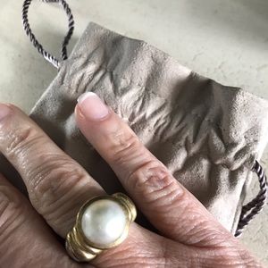 David Yurman pearl and gold ring size 5.5